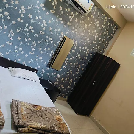 Rs Homestay Ujjain Exterior photo
