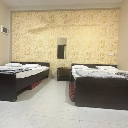 Rs Homestay Ujjain Exterior photo