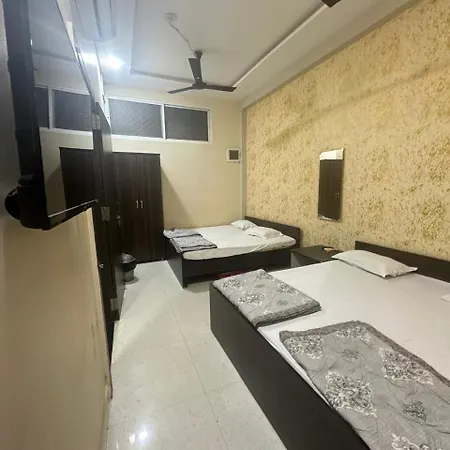 Rs Homestay Ujjain Exterior photo