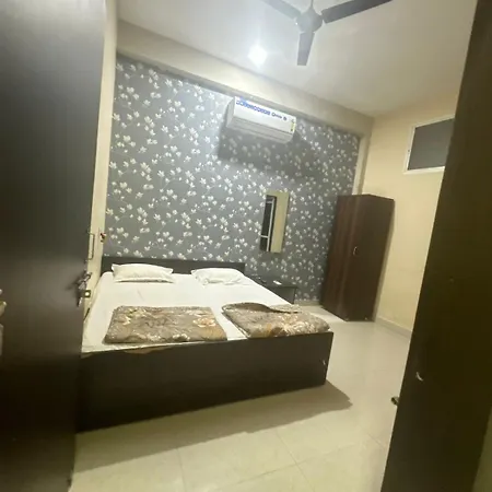 Rs Homestay Ujjain Exterior photo
